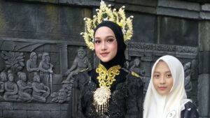 va Dasha Adore dan Zivara Alyssa Rahadi (model)