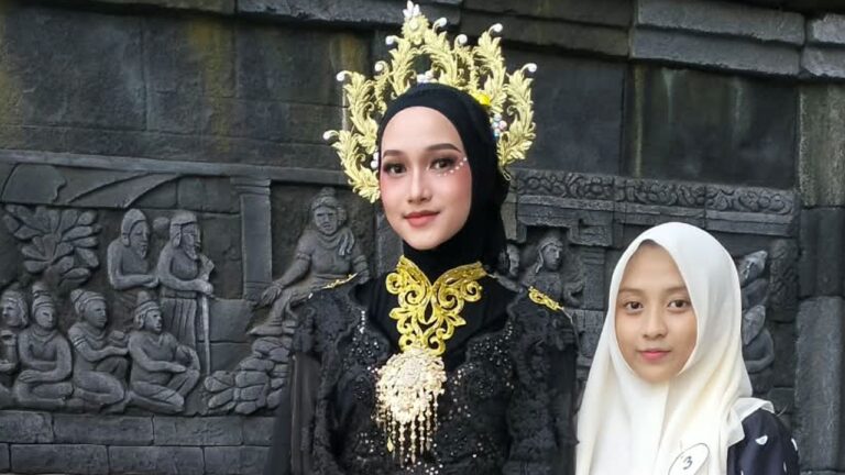 va Dasha Adore dan Zivara Alyssa Rahadi (model)